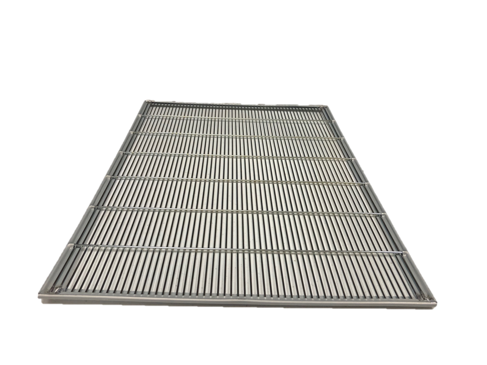 8 Frame Metal Bound Queen Excluder Image