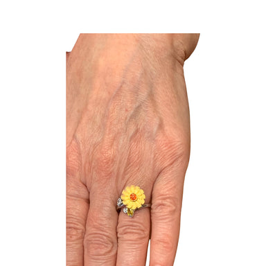Silver ring with gold flower jewelry
