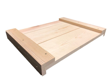 Durable and protective top cover for 10-frame migratory beekeeping.