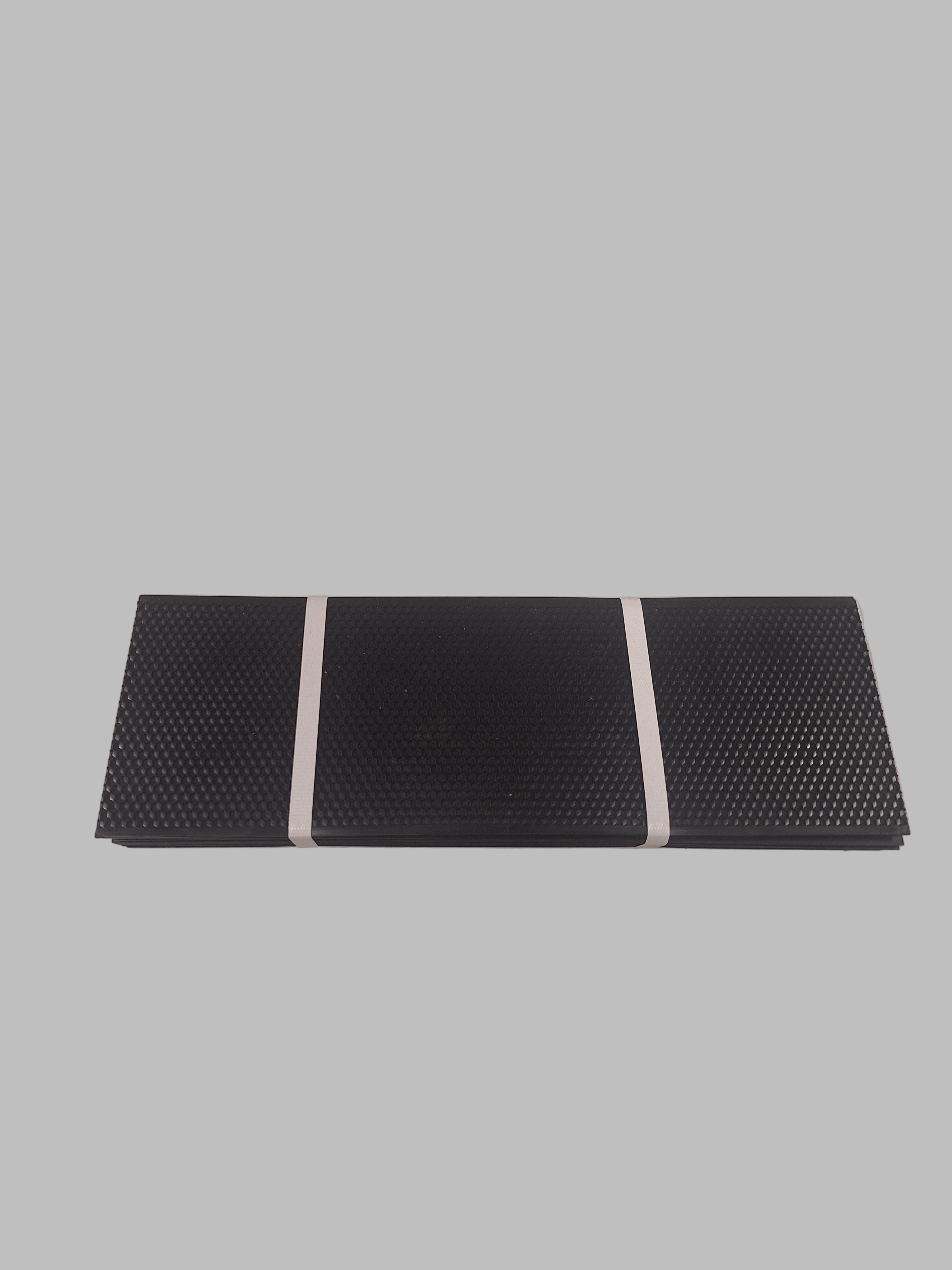 Pack of 10 Medium Unwaxed Black Foundation Sheet DC